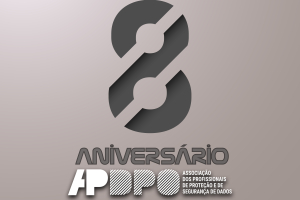 8anos